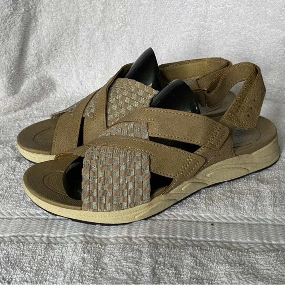 Earth Spirit Shoes Sandals Women’s Size 7 Open Toe Velcro Tan‎